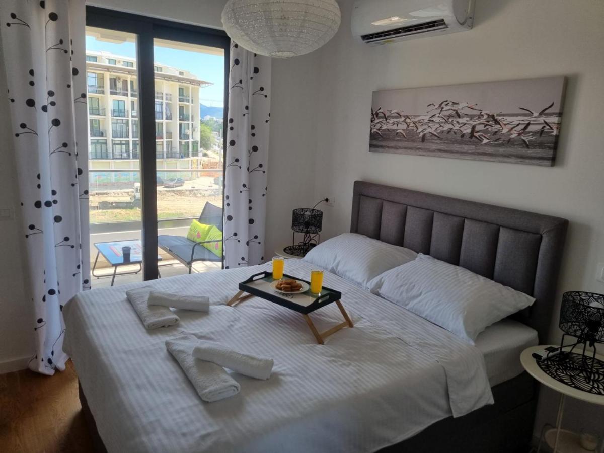 Apartman Javi Apartment บาร์ ภายนอก รูปภาพ