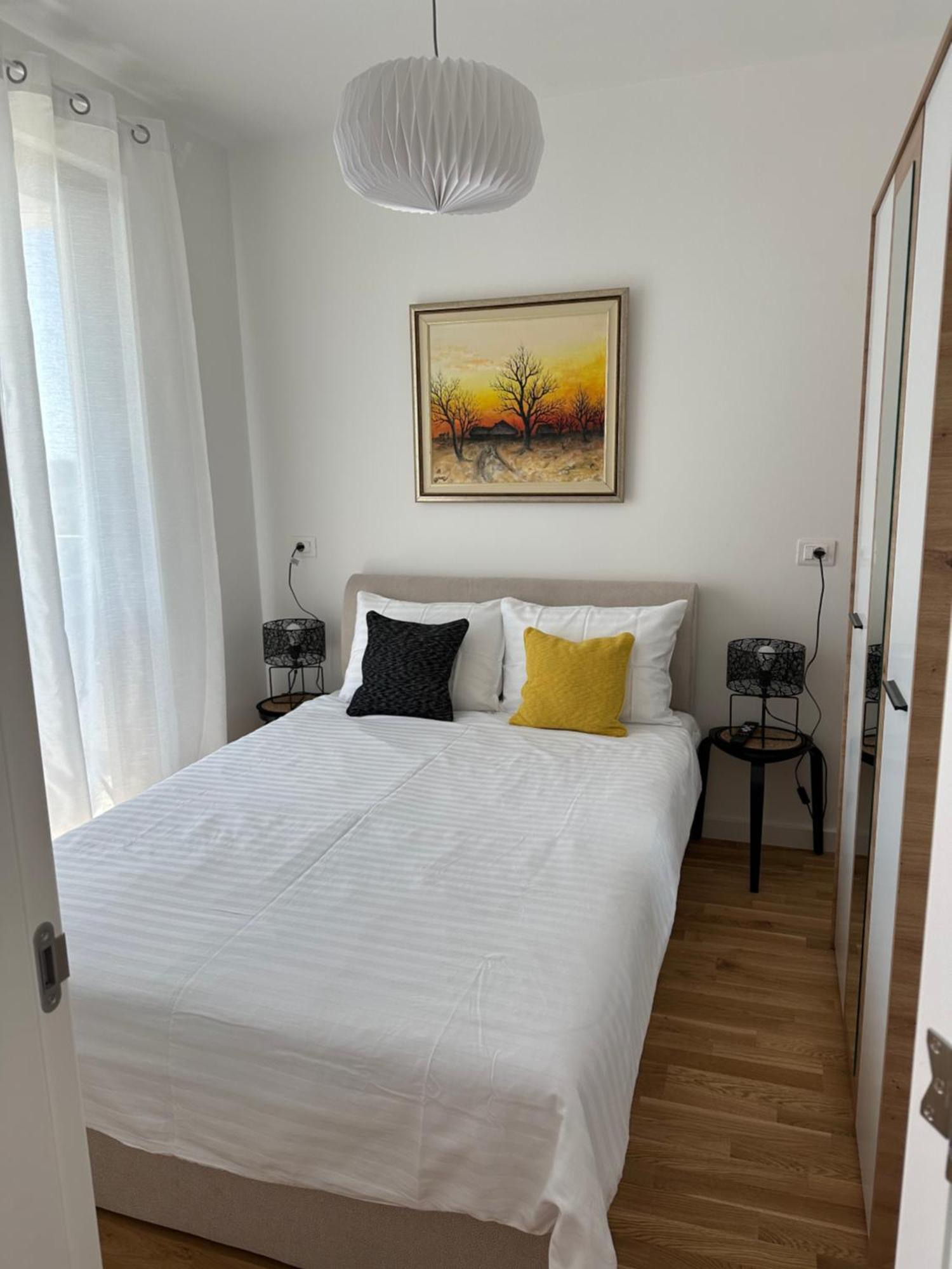 Apartman Javi Apartment บาร์ ภายนอก รูปภาพ