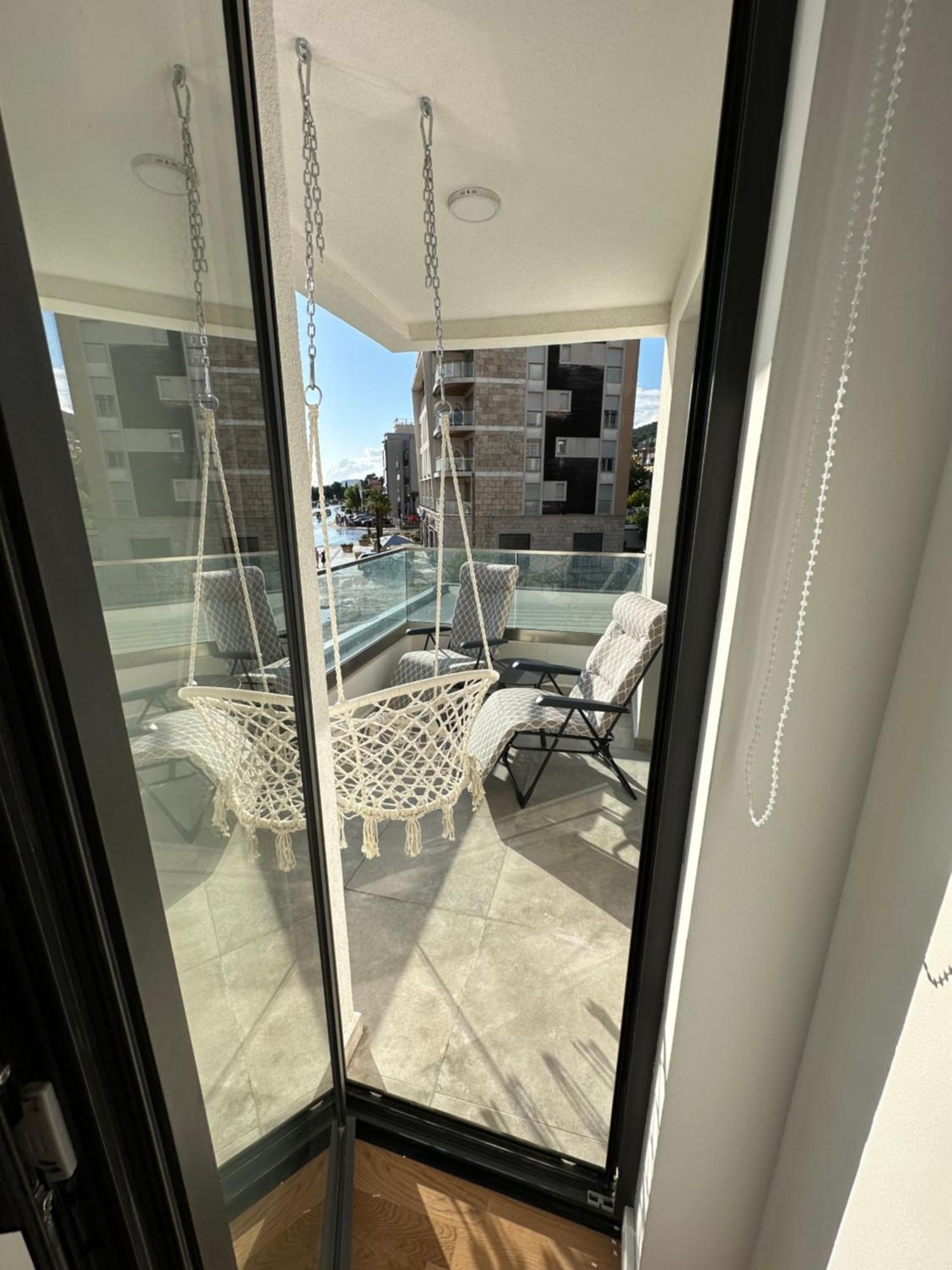Apartman Javi Apartment บาร์ ภายนอก รูปภาพ