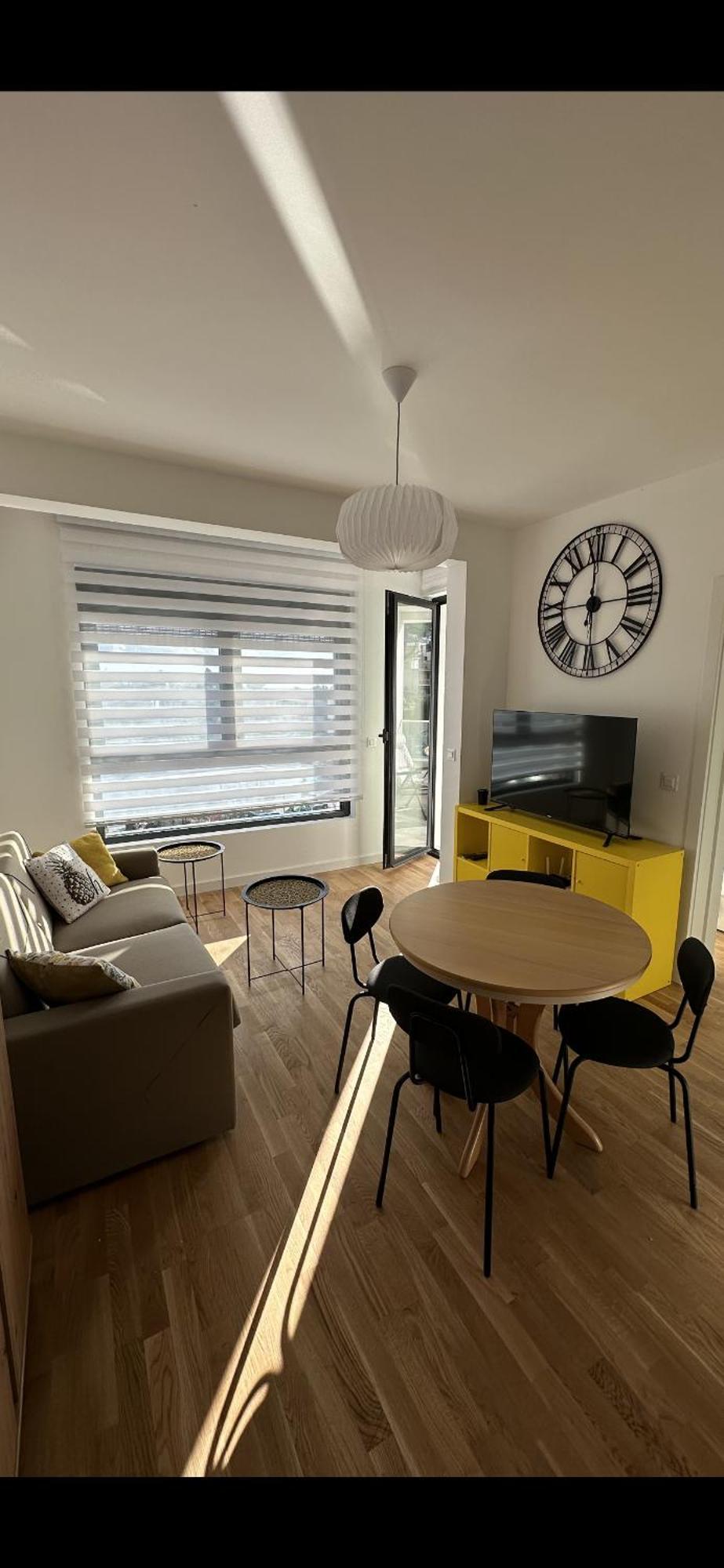 Apartman Javi Apartment บาร์ ภายนอก รูปภาพ