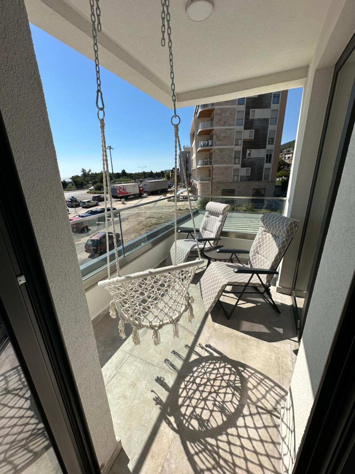 Apartman Javi Apartment บาร์ ภายนอก รูปภาพ