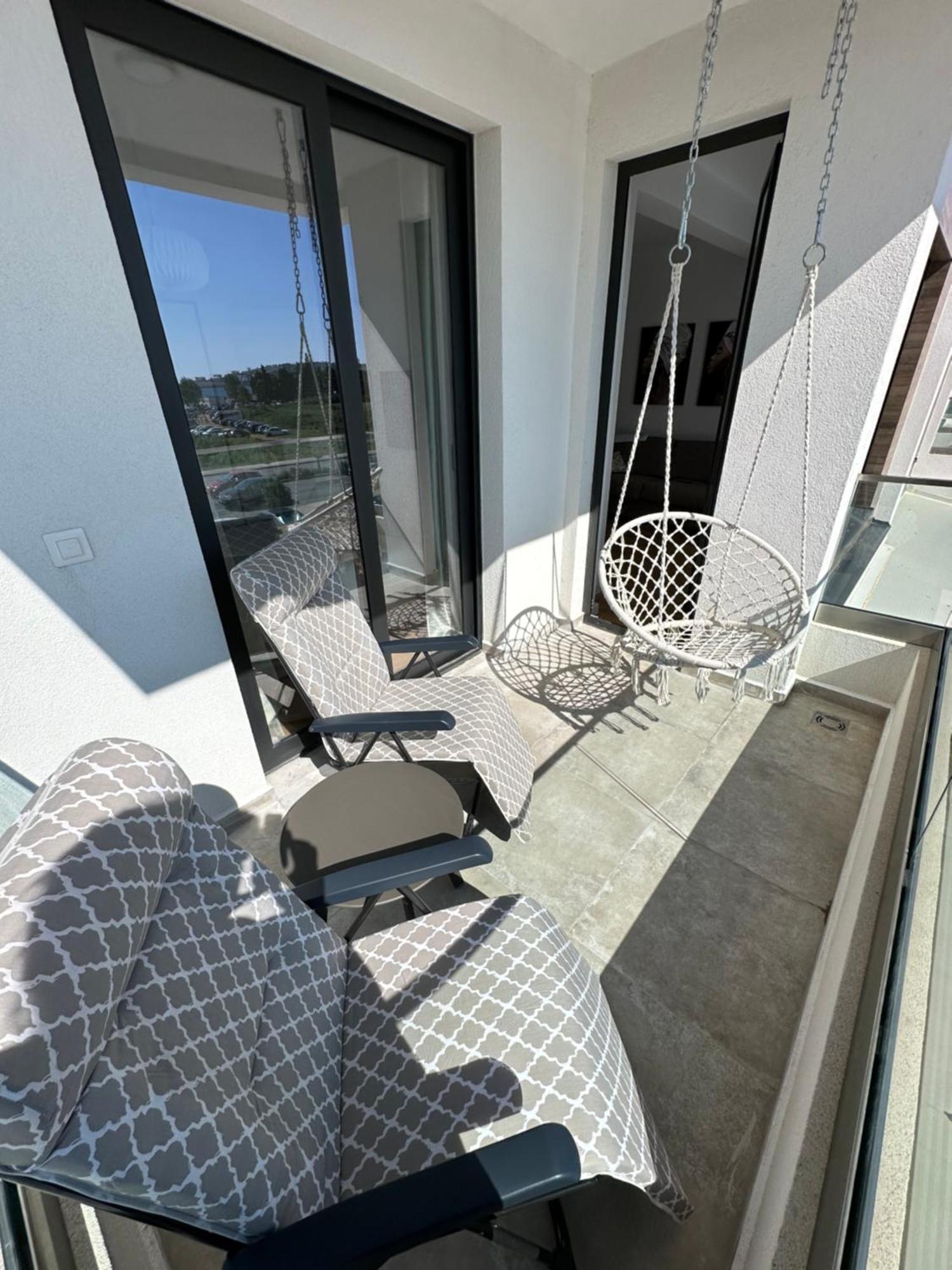 Apartman Javi Apartment บาร์ ภายนอก รูปภาพ