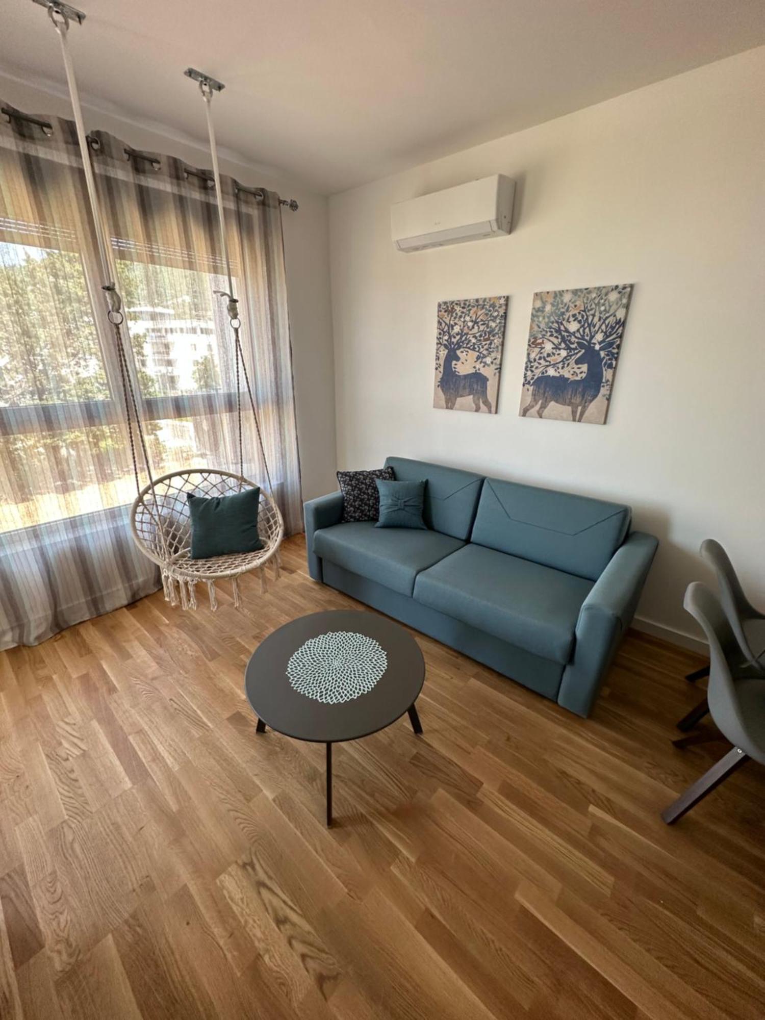 Apartman Javi Apartment บาร์ ภายนอก รูปภาพ